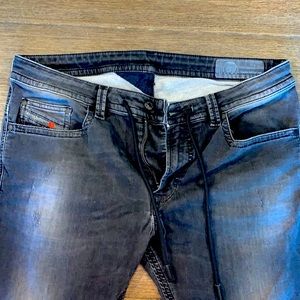 Diesel jogg Jean size 32 0856S